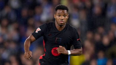 بتوصية من هانزي فليك.. برشلونة يرحب بعروض شتوية لانسو فاتي