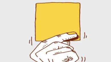 تاريخ البطاقة الصفراء في كرة القدم..متى طُبق وما صاحب أول حالة إنذار؟