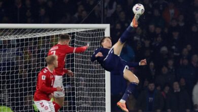 مكتومناي وتيرني يخلدان اسمهما.. اسكتلندا تعود إلى المونديال بعد 28 سنة بفوز درامي