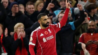 الملك المصري يكسر صمته.. ماذا قال محمد صلاح بعد قيادة ليفربول لهزيمة أستون فيلا؟